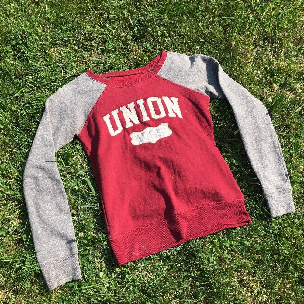 RARE Union College Varsity Fleece Pull-Over - S